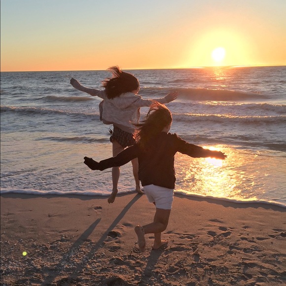 Welcome to My Closet💕👚💐 - Picture 1 of 1